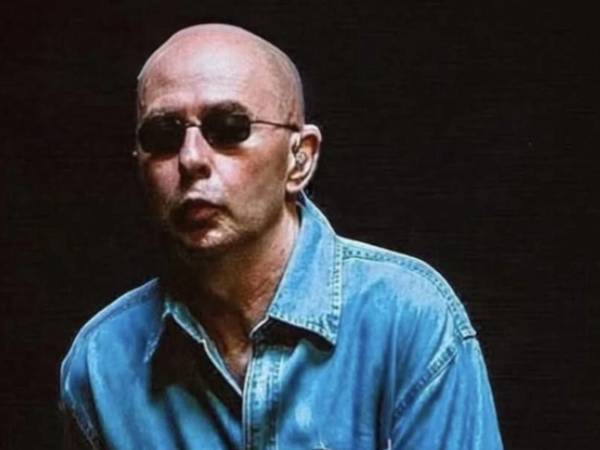 Foto en vida del artista Carlos Indio Solari.