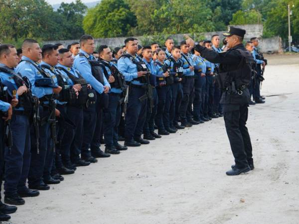 Los uniformados ejecutarán cierres temporales de calles y avenidas cercanas a las rutas de los desfiles.