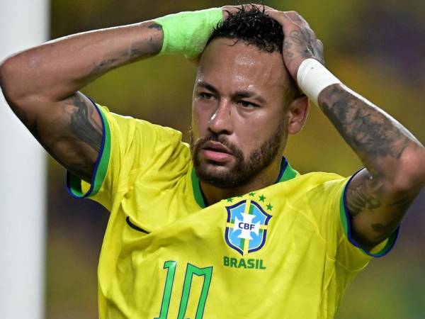 Neymar sufrió una nueva lesión y está en duda para disputar el Mundial 2026.