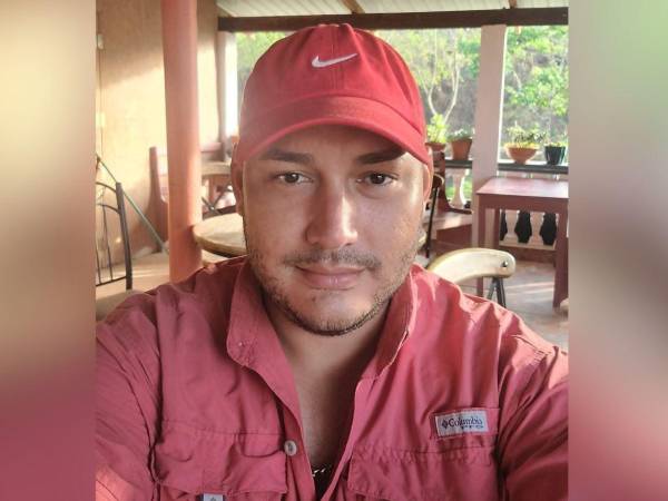 Fotografía en vida de Ángel Rolando López.