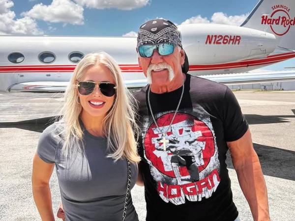 El mundo del espectáculo está de luto este jueves tras confirmarse el fallecimiento de Hulk Hogan. ¿Quién era la esposa del luchador?