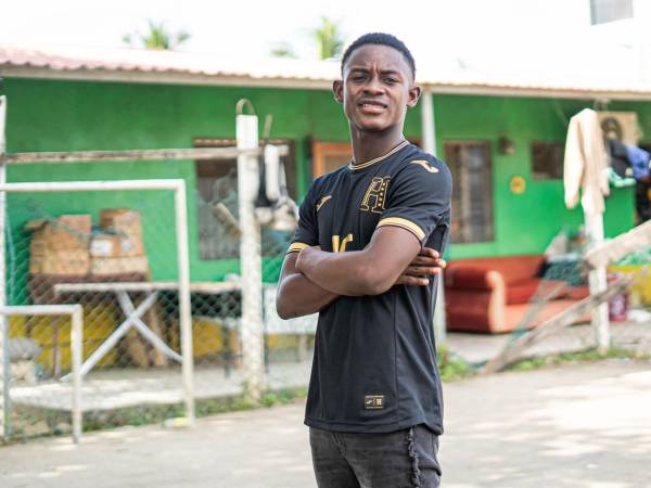 Yeison Arriola se mudó de La Ceiba a Puerto Cortés con el objetivo de seguir estudiando y jugando al fútbol.