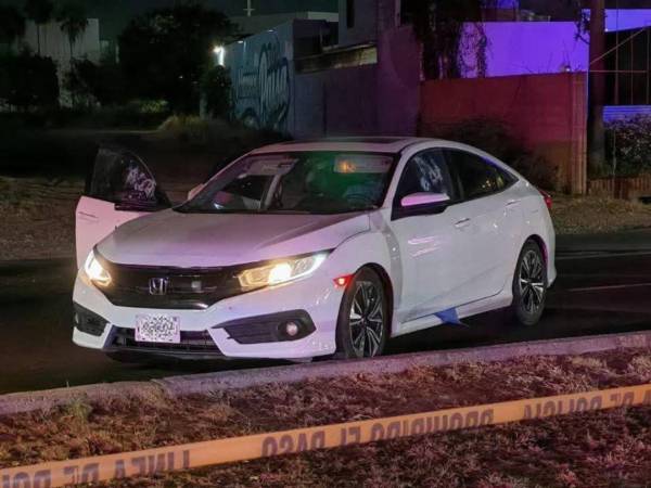 La Secretaría de Seguridad Pública y Tránsito Municipal confirmó la muerte del agente de tránsito David Villegas Solís, de 37 años, quien fue atacado a balazos la noche del viernes en Culiacán, Sinaloa, México, cuando se desplazaba por el bulevar Pedro Infante para iniciar su turno laboral.