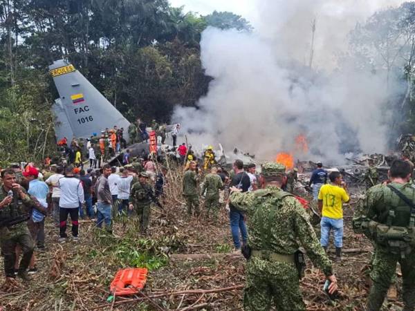 Sobrevivientes del accidente aéreo en Colombia cuentan cómo fue la caída del avión militar.