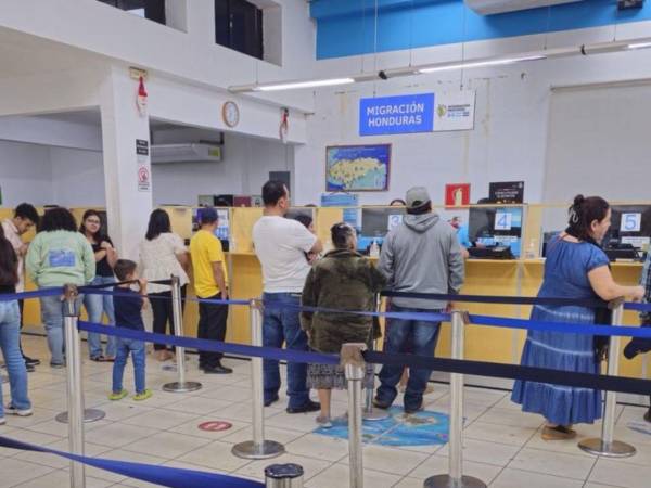 La medida se adopta previo a la masiva movilidad de personas durante el feriado de Semana Santa y a pocos meses de la Copa Mundial que se desarrollará en México, Estados Unidos y Canadá.