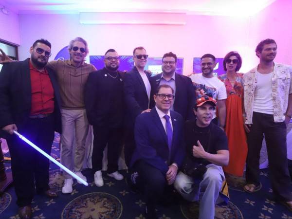 Honduras está lista para escribir un nuevo capítulo en la historia del entretenimiento. En el Hotel Hilton Princess de San Pedro Sula, se realizó una conferencia de prensa por parte de la organización del Comic Con Honduras 2026, en la que se anunció que este 4 y 5 de julio, San Pedro Sula será escenario de la primera edición de Comic Con Honduras, una convención que reunirá a miles de aficionados del cine, las series, el anime, los videojuegos, los cómics y el cosplay en una experiencia sin precedentes para el país.