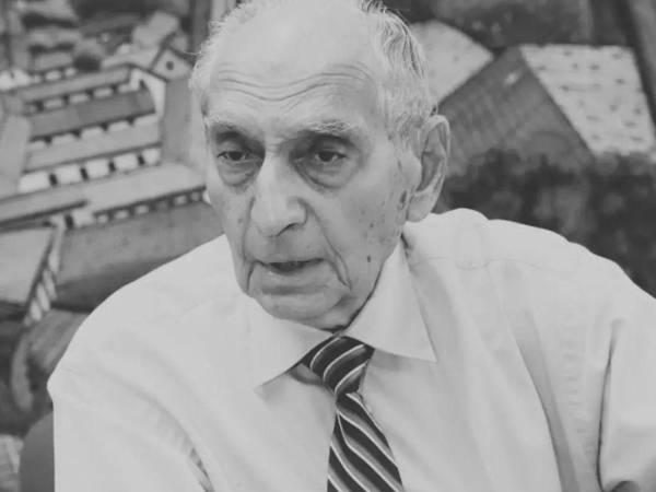 Don Emilio Larach, fundador y corazón de Larach &amp; Cía., falleció este martes a sus 96 años, dejando una vida marcada por el trabajo incansable, una visión empresarial que trascendió generaciones y un profundo compromiso con el desarrollo social de Honduras.