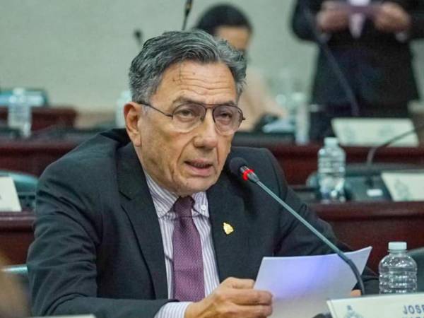 Salomón Názar, actual técnico de Lobos UPNFM y diputado del Congreso Nacional, presentó sus primeras propuestas como Parlamentario..
