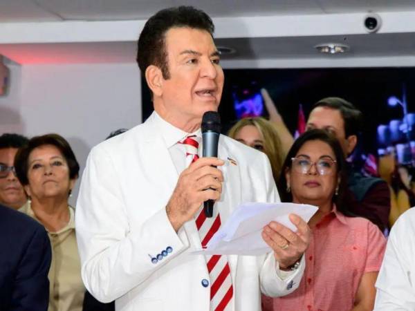 Salvador Nasralla perdió las elecciones de 2025 frente a Nasry Asfura, del Partido Nacional, por un margen inferior al 1%.