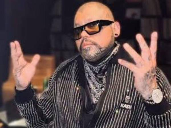 Sí, existe una demanda relacionada con Suzette Arriaga , así como con hechos y circunstancias relacionadas con mi padre, Abraham Quintanilla, dice AB Quintanilla.