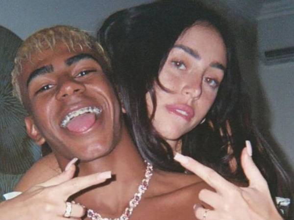 La pareja de jóvenes se dio a conocer este año y, pocos meses después, se dice que ya terminaron su relación.