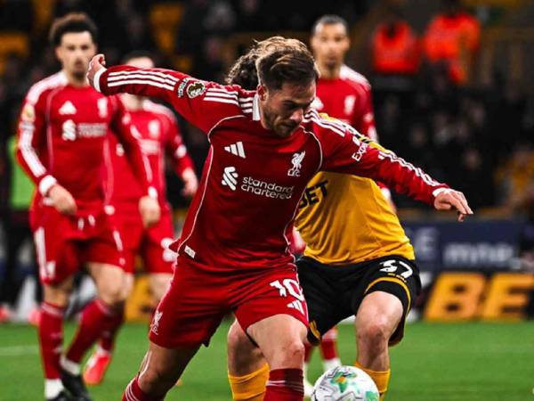 Liverpool se queda con 48 puntos tras la derrota ante el Wolves en la jornada 29 de la Premier.