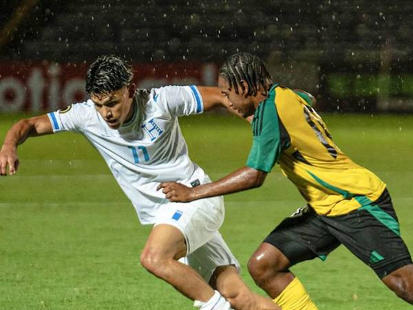 La selección hondureña comenzó con pie izquierdo su participación en el torneo que se realiza en México.