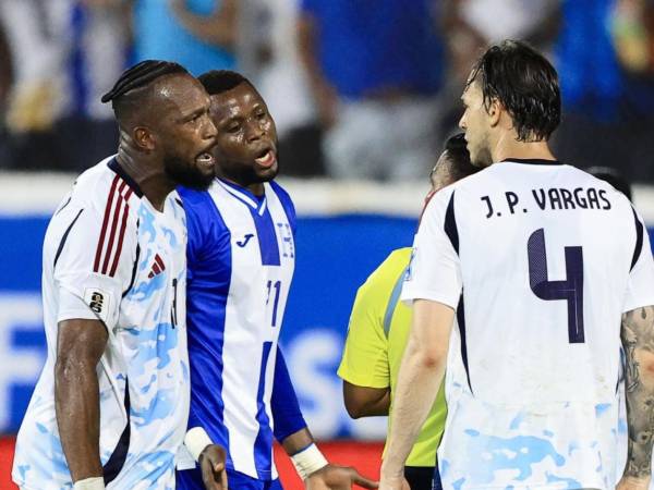 Kendall Waston de Costa Rica fue una muralla y Yustin Arboleda no pudo ocasionar peligro a favor de Honduras.