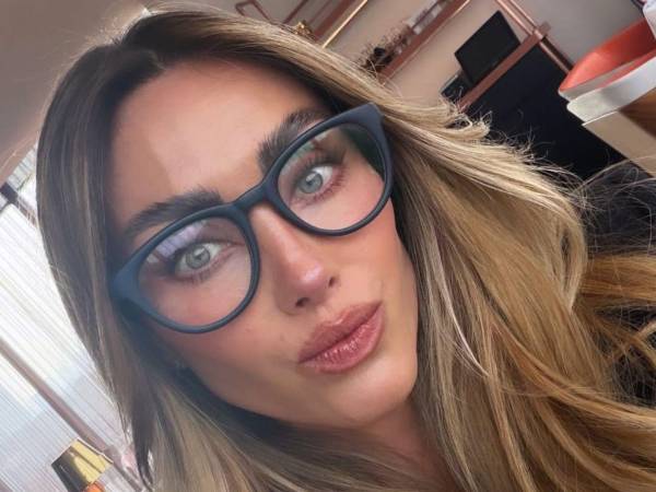 “Yo sé perfectamente quién soy y con eso me basta”, expresó Anahí en la sección de comentarios de instagram de la cuenta de Ceriani.