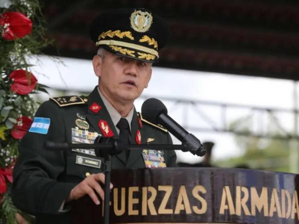 Roosevelt Hernández, titular del Estado Mayor Conjunto de las Fuerzas Armadas de Honduras. Fotografía de archivo.