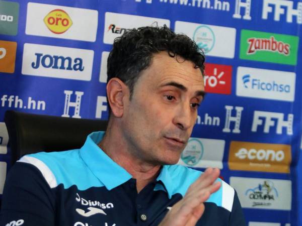 Francisco Molina revela primeros nombres de Honduras para enfrentar a Perú