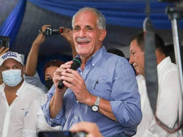 Nasry Asfura, candidato presidencial del Partido Nacional, aseguró -tras el mensaje de Trump- que está firme para defender la democracia.