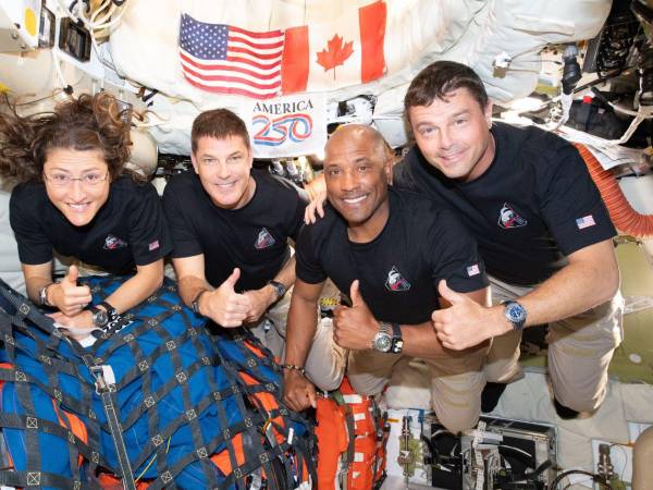 El amerizaje de los astronautas está previsto que ocurra a las 20:07 hora del este de EE UU (6:07 pm de Honduras).