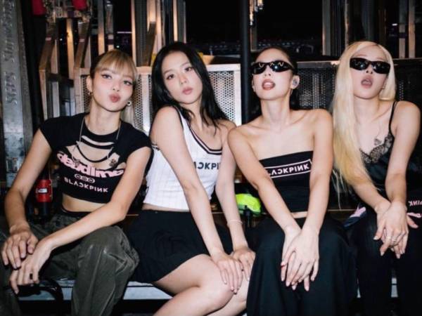 Rosé fue la primera en anunciar públicamente su participación a través de su agencia, The Black Label.