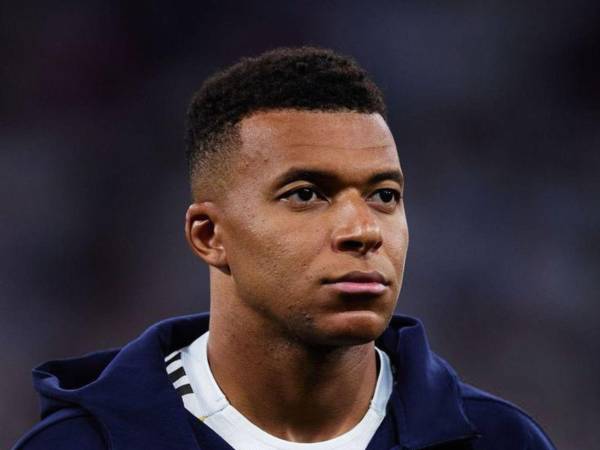 Kylian Mbappé rompe el silencio tras la polémica por su rodilla en el Real Madrid