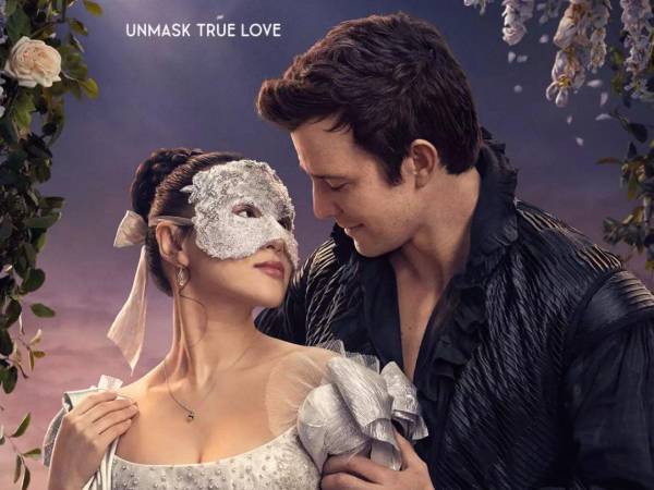 La espera terminó para los seguidores de una de las producciones más exitosas de Netflix. “Bridgerton” regresa hoy con su cuarta temporada, una entrega que promete renovar el romance, los secretos y los bailes fastuosos que han definido a la serie, ahora centrados en la historia de Benedict Bridgerton.