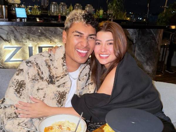 El ritmo urbano hondureño vuelve a encenderse con el lanzamiento de <b>“Pa Mover el Bote Remix”</b>, una propuesta musical que reúne a Milagro Flores, Supremo, Jr Clark y Andro Skrt. La canción llega como una versión renovada del tema original, que cuenta con la participación de Joao Ferreira, apostando por un sonido más bailable y festivo que busca conquistar las pistas, las redes sociales y el público joven que sigue de cerca la escena urbana catracha.