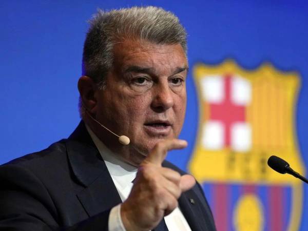 El presidente del FC Barcelona Joan Laporta dando declaraciones.