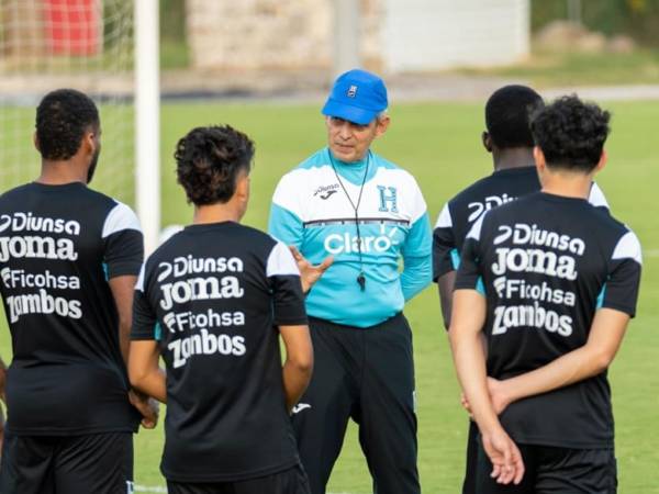 Reinaldo Rueda llamó a dos jugadores tras las bajas confirmadas para los partidos ante Guatemala y Bermudas.
