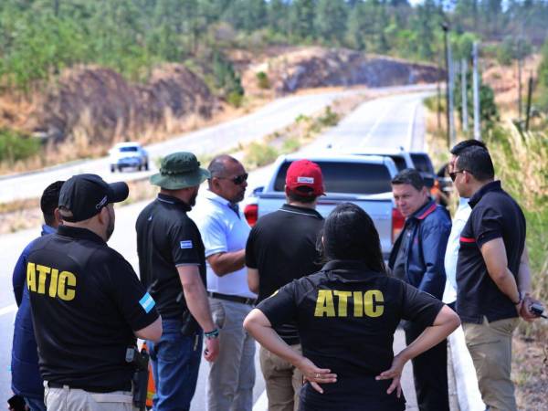 Agentes de la Atic inspeccionaron un tramo del Canal Seco en el marco de una investigación de la Uferco-Ministerio Público.
