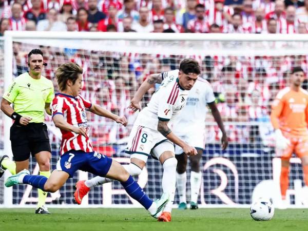 Kang-in Lee le dio este tremendo pisotón a Fede Valverde delante del árbitro y no recibió ni tarjeta amarilla.
