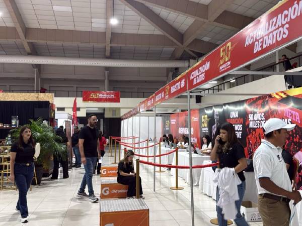 Los atletas podrán reclamar sus kits desde este viernes en Expocentro.