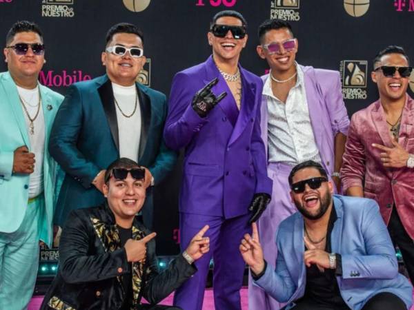 Grupo Firme en una pasada edición de Premio Lo Nuestro.
