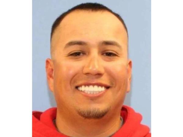 Samuel Ramírez Jr., uno de los 10 fugitivos más buscados por el FBI de Estados Unidos.