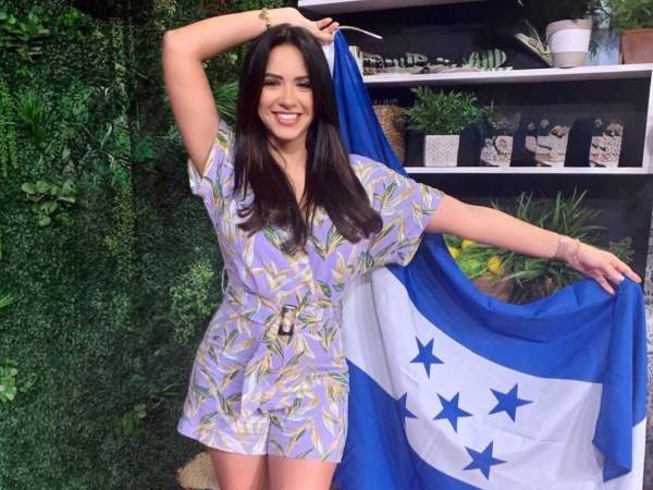 Ana Jurka desde Miami publicó en sus redes dos imágenes con un mensaje para sus compatriotas donde los exhorta salir a votar por Honduras, por la democracia. Orando por mi #Honduras. Hoy es día de elecciones, y ese voto es solo suyo!. Solo usted sabe lo que usted y su familia necesitan, siga su corazón y tenga fe de que pase lo que pase, todo estará bien. Que Dios nos bendiga a todos. Que haya respeto y paz.