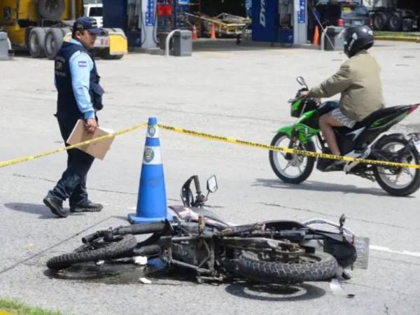 Las lluvias registradas en las últimas horas han provocado al menos 15 accidentes de tránsito en distintos sectores de San Pedro Sula.