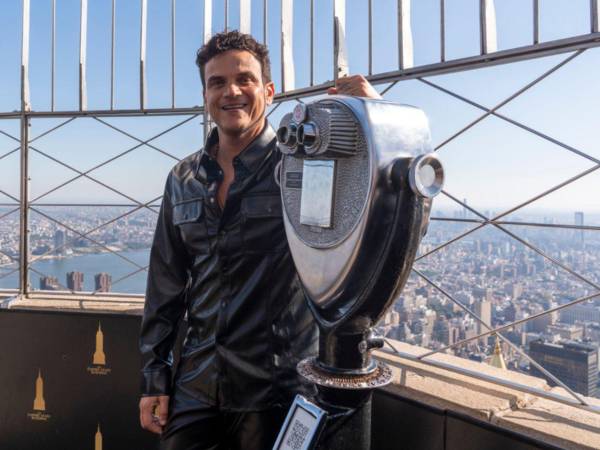 Fotografía donde aparece el cantante colombiano Silvestre Dangond.