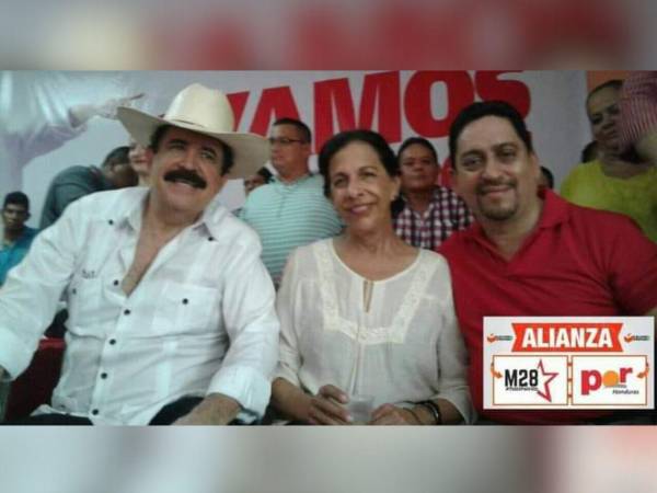 Fotografía de archivo del expresidente José Manuel Zelaya Rosales y el abogado René Altamirano.