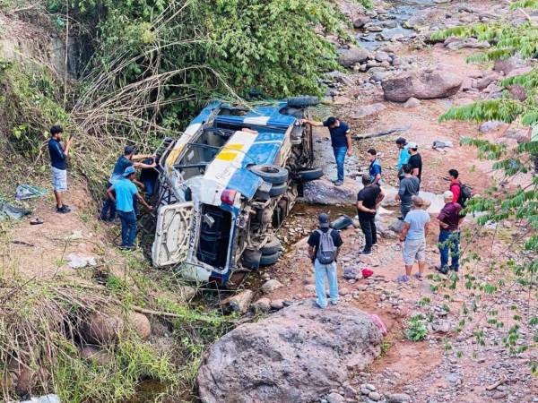 Vista del volcamiento en Comayagua.