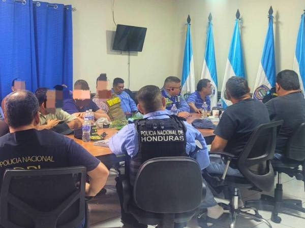 Se llevó a cabo una reunión estratégica entre los altos mandos de la Policía Nacional en la zona norte y representantes de los transportistas.