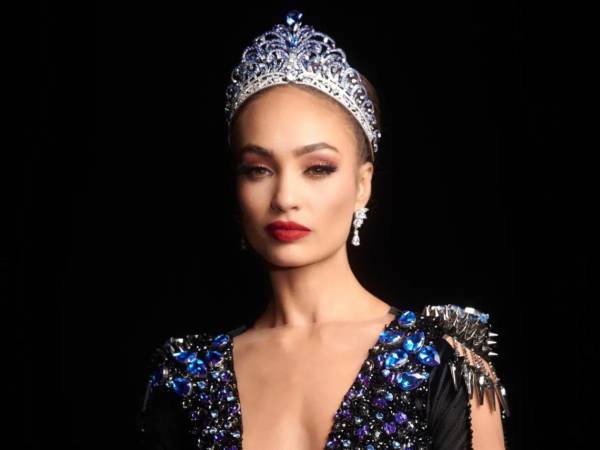R’Bonney Nola Gabriel, ex Miss Universo 2022, fue confirmada como participante de la temporada 22 de Project Runway, uno de los programas de competencia de diseño de moda más reconocidos a nivel internacional.