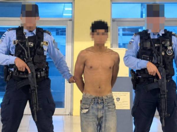 El joven fue remitido de inmediato a la Fiscalía de turno.