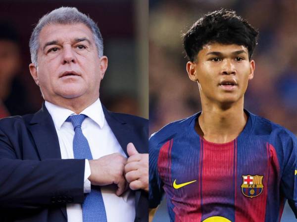 Joan Laporta, presidente del FC Barcelona, y Dro, juvenil del club.