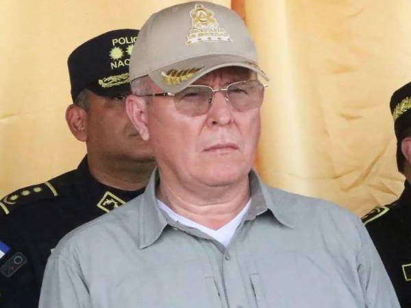 Gerzon Velásquez, Ministro de seguridad.