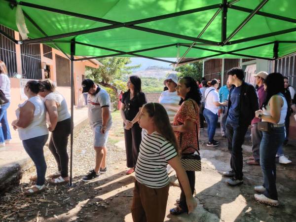 Con más de 1,100 maletas electorales distribuidas en Comayagua, el proceso avanzó con normalidad en la mayoría de los centros de votación.