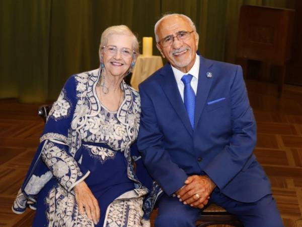 Josephine Elena Barone y Fuad Issa Faraj