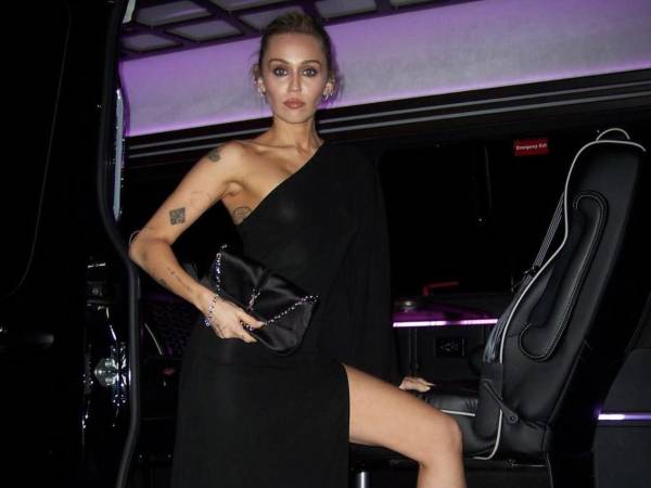 Desde el 19 de febrero, la plataforma ofrece una transmisión continua de las cuatro temporadas y dos películas derivadas.