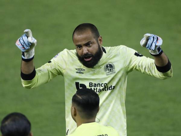 Edrick Menjívar salió apesarado por la eliminación del Olimpia contra el Marathón.