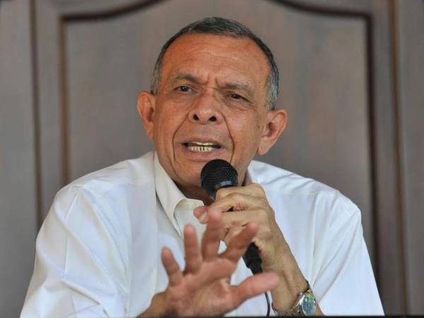 Usuarios y hasta políticos hondureños interactuaron con las publicaciones tras el hackeo a la cuenta de X de Porfirio Lobo Sosa.