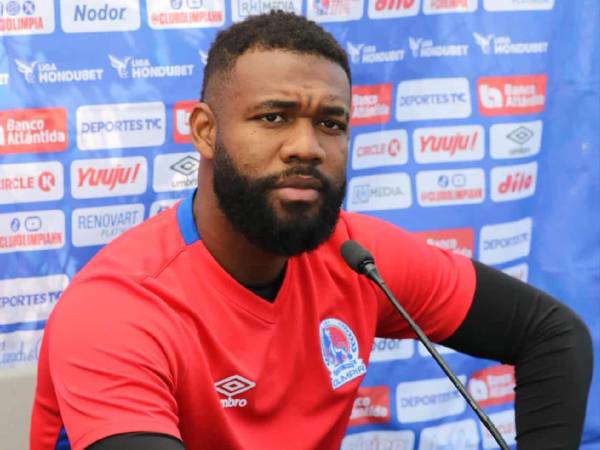 Benguché en conferencia de prensa previo al juego ante el Olancho FC.